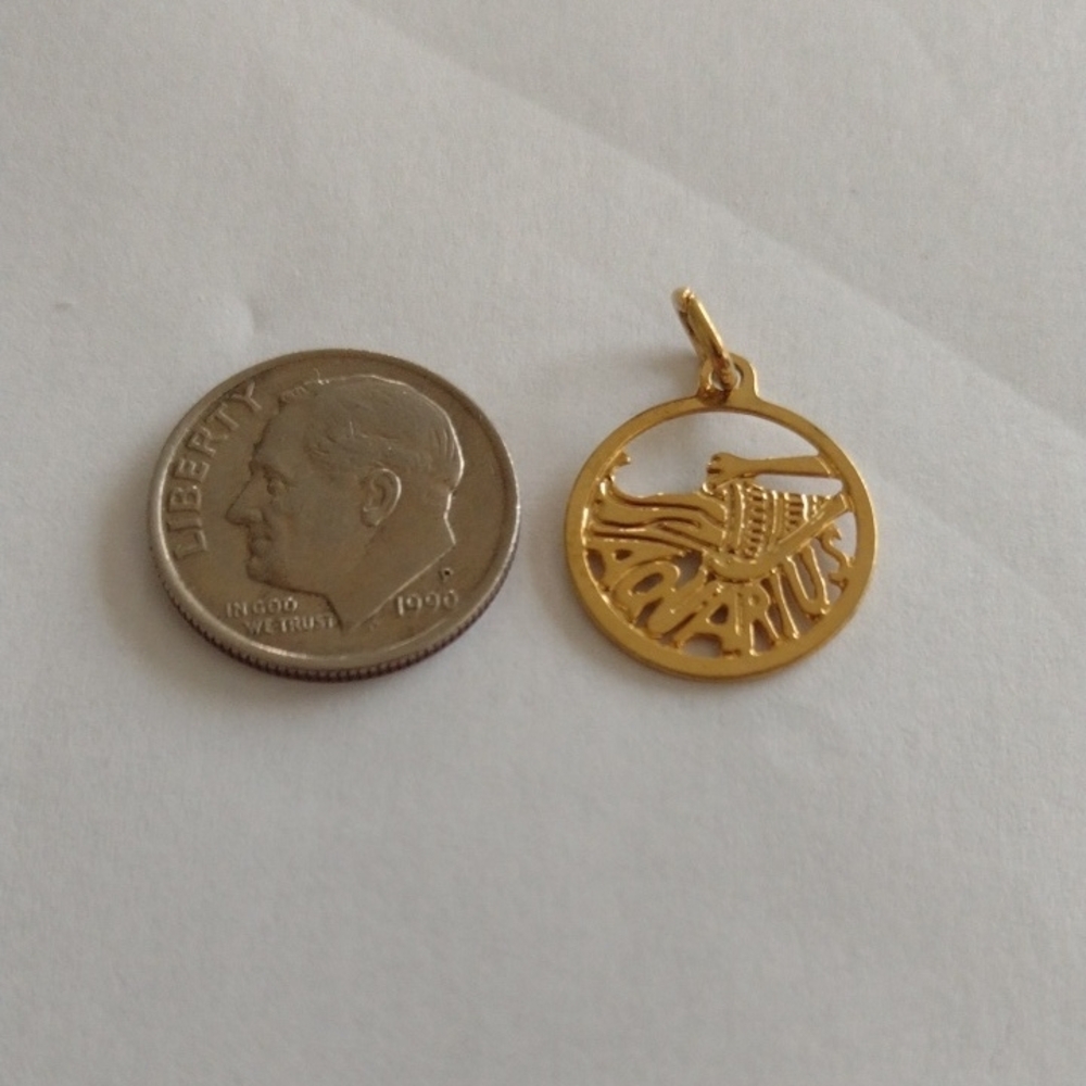 90's Goldbond Necklace Pendant